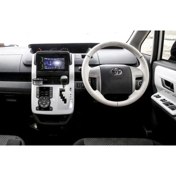 Штатная магнитола Toyota Noah 2 (R70), Voxy 2 (R70) 2007-2013 Canbox EVO 2K 5830-10-246 на Android 14 (4G-SIM, 12/256, DSP, QLed, AI, 360)