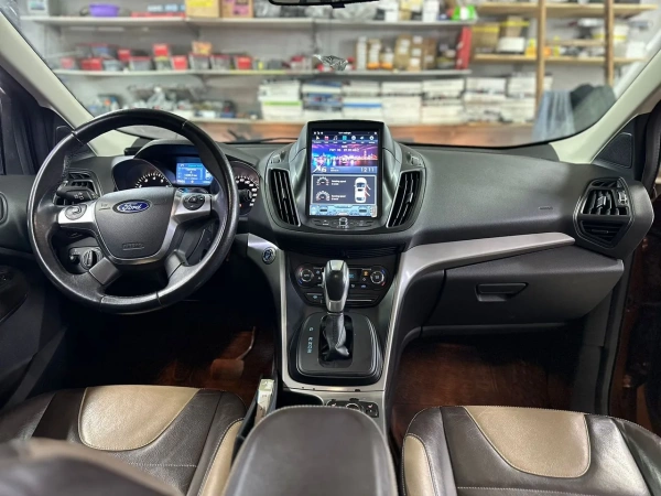 CarMedia ZF-1002-Q6 ("Тесла-Стиль") штатная магнитола для Ford Kuga 2013+ на Android 11 с 8GB, DSP, 4G