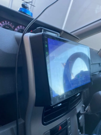 Штатная магнитола Toyota Noah 2 (R70), Voxy 2 (R70) 2007-2013 Canbox GT10-246 2/32 на Android 10 (IPS, DSP, CarPlay)