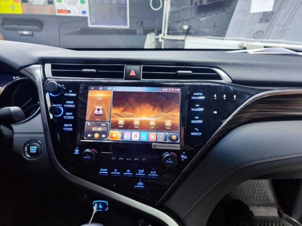 Carmedia SF-9695-MKD-9509-2K-12512-D7 Штатная магнитола для Toyota Camry V70 2018-2021 на Android 13 c 12GB, DSP, 4G