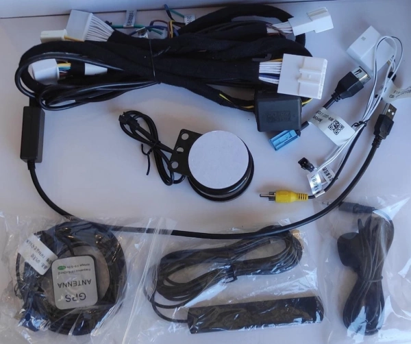 Carmedia MRW-5801 штатная магнитола для Infiniti M25, M37, M56 (2010-2013), Q70 (2014-2019) на Android 11 c 8GB, DSP, 4G