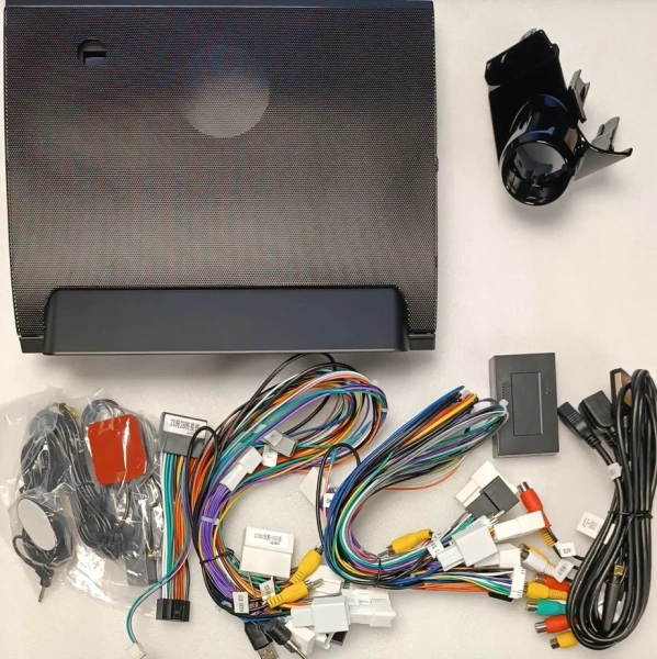 Carmedia ZH-T1610L монитор 16" для Toyota LC 300 2021+ (экран климата снизу) на Android 12 с 8Gb, DSP, 4G