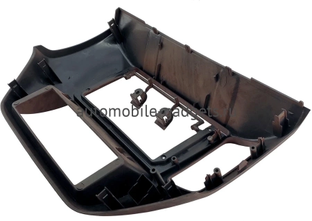 Штатное головное устройство Teyes CC2L PLUS 2/32 9 дюймов RM-9-2268 для Nissan Patrol (Y61) 2004-2010 на Android 8.1 (DSP, IPS, AHD)