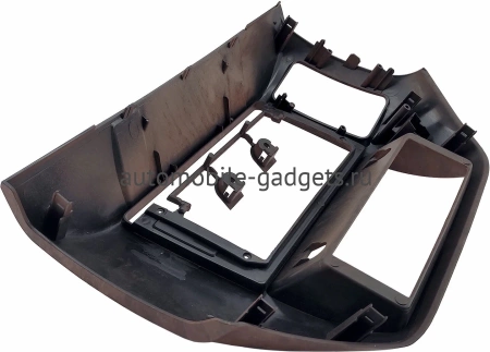 Штатное головное устройство Teyes CC2L PLUS 2/32 9 дюймов RM-9-2268 для Nissan Patrol (Y61) 2004-2010 на Android 8.1 (DSP, IPS, AHD)