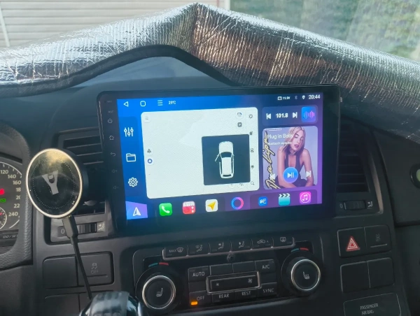 FarCar S500 BM042-MM штатная магнитола для Volkswagen Multivan T5 (2003-2015) на Android 14 c 4Gb, DSP, 4G