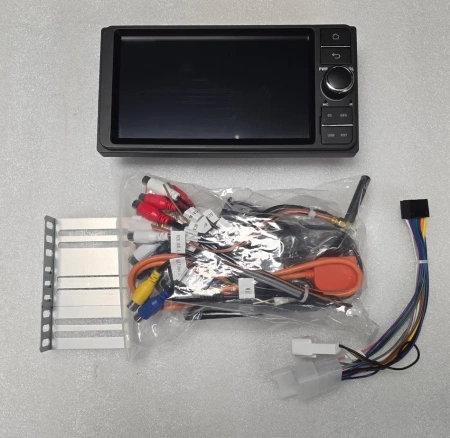 Carmedia MKD-6957-A7 штатная магнитола для Toyota (универсальная 200*100) на Android 14 c 4GB, DSP, CarPlay, 4G