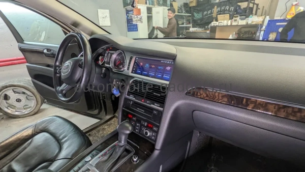 Parafar PF7945QPD Штатная магнитола для Audi Q7 (2010-2015) на Android 13 c 8Gb, 4G