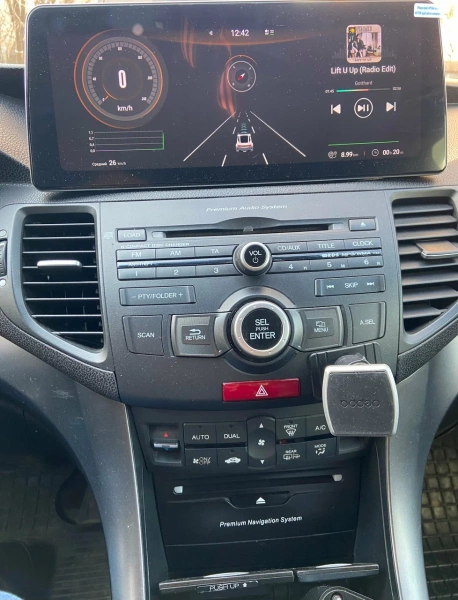 Штатная магнитола Honda Accord 8 2007-2015 12.3 дюйма Canbox H-Line 7810-0299 на Android 10 (4G-SIM, 8/256, DSP, QLed) BMW Style