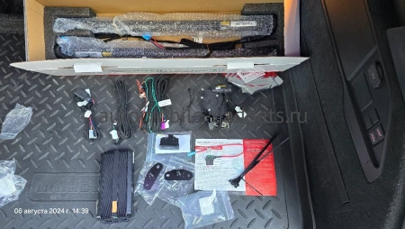 Электропривод крышки багажника INVENTCAR TailGate IV-TG-VW-TRG2 для Volkswagen Touareg II с 2010 по 2019