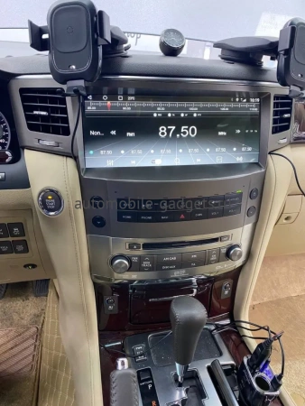 Parafar PF570 монитор 12.3" для Lexus LX570 2007-2015 на Android 13, 8/128GB, CarPlay, 4G