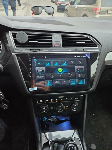 Штатная магнитола Volkswagen Tiguan 2 2016-2023 Canbox M-Line 4543-10-1122 на Android 10 (4G-SIM, 2/32, DSP, QLed)