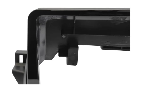 Штатная магнитола Canbox L-Line 4170-10-TK763 для Toyota Camry XV70 2020-2024 (левый руль) на Android 10 (4G-SIM, 2/32, TS18, DSP, QLed)