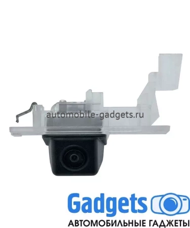Штатная камера заднего вида Incar VDC-112 для VW Polo Sedan (2010-2013 ноябрь)