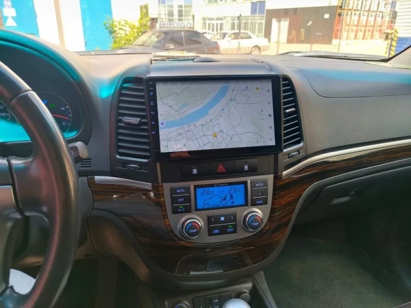 Штатная магнитола Hyundai Santa Fe 2 2005-2012 Canbox M-Line 4544-9052 на Android 10 (4G-SIM, 2/32, DSP, QLed)