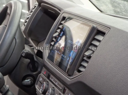 Штатная магнитола Canbox Logic-i3 5738-10-785 для Volkswagen Crafter 2016-2024 на Android 11 (4G-SIM, 6/128, DSP, 360, QLed)