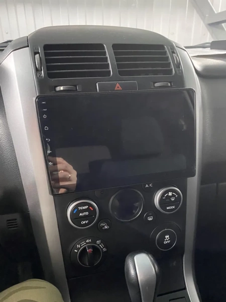 Carmedia OL-9624-RU Штатная магнитола для Suzuki Grand Vitara, Escudo (2005-2015) на Android 13 c 8GB, DSP, 4G