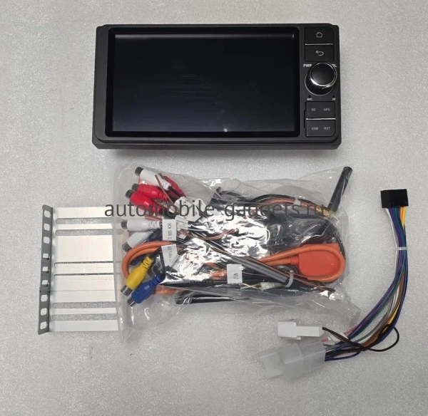 Carmedia MKD-6957-A7 штатная магнитола для Toyota (универсальная 200*100) на Android 14 c 4GB, DSP, CarPlay, 4G