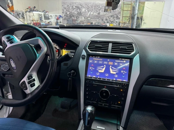 Carmedia SF-1263-RW штатная магнитола для Ford Explorer 2011+ на Android 13 c 12GB, DSP, 4G