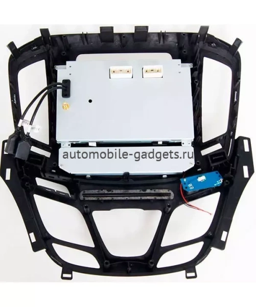 CarMedia KR-8073-T8 штатная магнитола для Opel Insignia (2013+) на Android 9.0 с 2Gb оперативной памяти