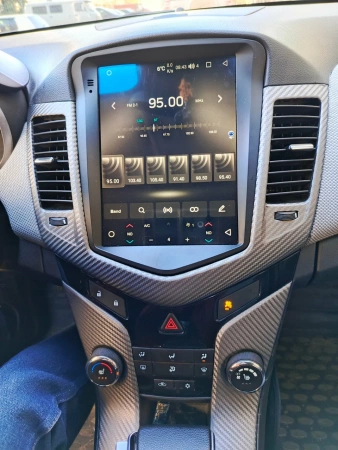 Штатное головное устройство Chevrolet Cruze 2008-2012 Canbox PRO-Line (Tesla style) 9.7 дюймов 4/64 7881-1312-49 на Android 13 (4G-SIM, DSP, QLed)