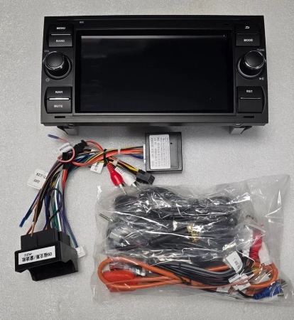 Carmedia MKD-7031B-A7 Штатная магнитола для Ford Focus 2 2005-2007, Galaxy 2006-2010, Transit 2006-2015, C-Max 2003-2010, Kuga 2008-2012 Fusion 2005-2012 на Android 14 c 4GB, DSP, 4G