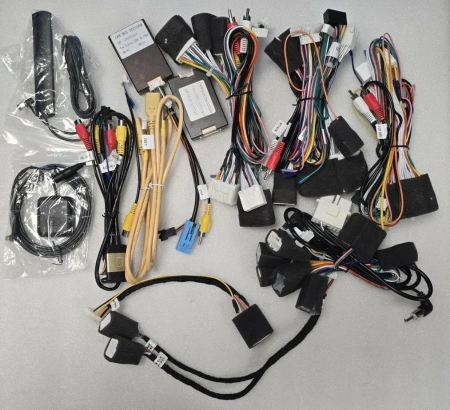 Carmedia JT-T1704 Штатный монитор 17" для Toyota LC 200 (2015-2021) на Android 12, 6GB, DSP, 4G