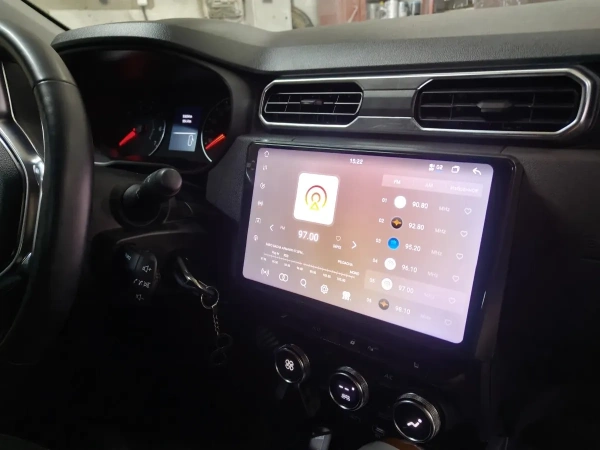 Штатная магнитола Canbox EVO 2K 5832-10-1470 для Renault Arkana, Duster 2, Master 2019-2024 на Android 14 (4G-SIM, 16/512, DSP, QLed, AI, 360)