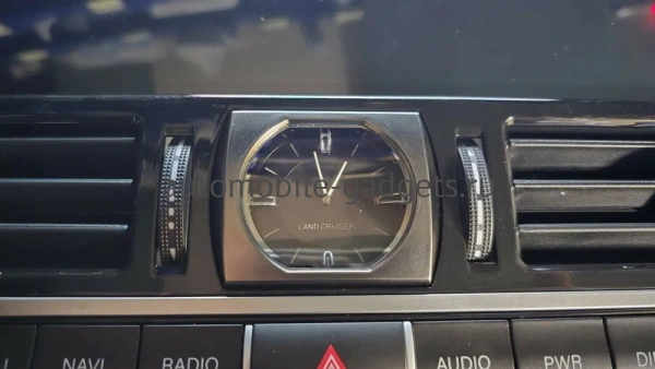 Carmedia BNR-12LCHMEG Штатная магнитола для Toyota Land Cruiser 200 2008-2015 (климат на штатном экране) на Android 13 c 8GB, DSP, 4G