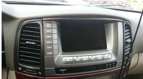 Carmedia SF-1698-2-RZ-MKD-1036-2K-12512-D7 штатная магнитола для Toyota Land Cruiser 100, Lexus LX 470 (2002-2007) на Android 13 c 12GB, DSP, 4G