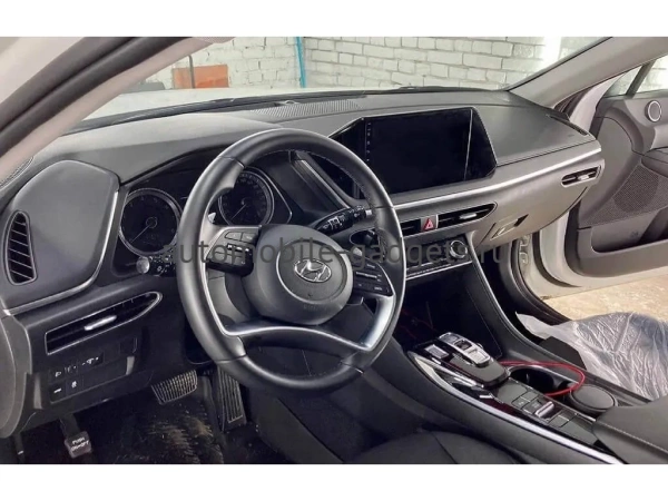 Штатная магнитола Canbox M-Line 4543-10-317 для Hyundai Sonata 8 (DN8) 2019-2023 на Android 10 (4G-SIM, 2/32, DSP, QLed)