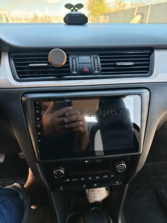 Штатная магнитола Canbox EVO 5810-9417 для Skoda Rapid 2012-2020 на Android 14 (4G-SIM, 4/64, DSP, QLed, AI, 360)