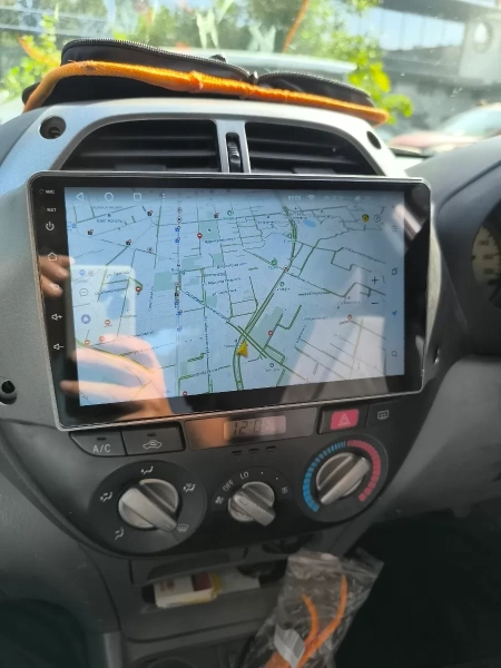 Штатная магнитола Canbox GT9-262 для Toyota RAV4 2 (XA20) 2000-2003 на Android 10 (IPS, DSP, CarPlay)