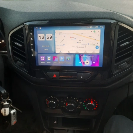 Штатная магнитола Airoc AQ-3005 для Lada Xray