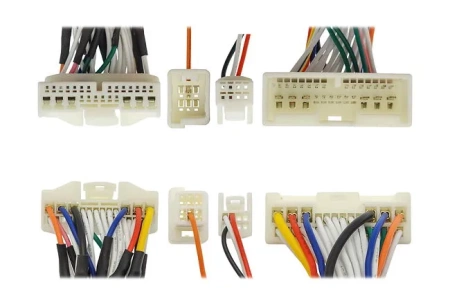 Установочный комплект для дисплеев MFB типа в Toyota Land Cruiser Prado 09 - 13 (авто с 3 кам.) Тип2