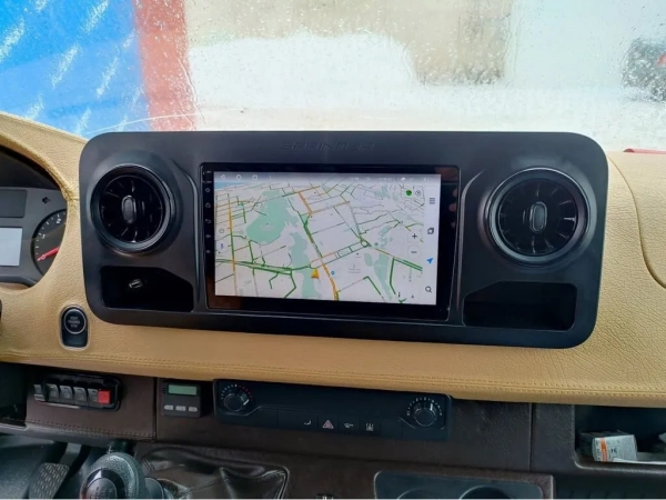 Mercedes-Benz Sprinter (w907) 2018-2024 Canbox RS10-2049 1.5/32 на Android 10 (IPS, DSP, CarPlay)