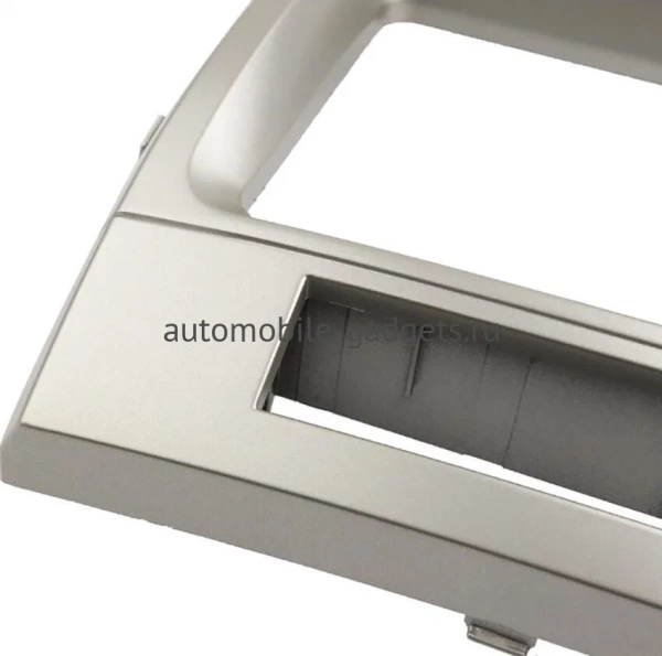 Toyota Corolla Verso 2004-2009 OEM 2/16 на Android 10 (GT7-RP-11-560-444) Toyota Corolla Verso 2004-2009 OEM 2/16 на Android 10 (GT7-RP-11-560-444)