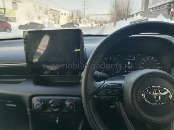 Штатная магнитола Toyota Yaris 4, Yaris Cross 2020-2024 (правый руль) Canbox EVO 2K 5830-10-541 на Android 14 (4G-SIM, 12/256, DSP, QLed, AI, 360)