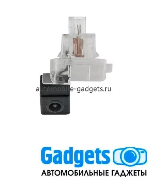 Штатная камера заднего вида SWAT VDC-034 для Mazda 3, 6 (2014+)