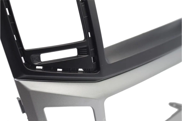 Магнитола в штатное место 2 din Hyundai Grand Starex, H1 2 2015-2021 (для авто с часами) OEM на Android 10 (CarPlay, AHD, 1/32) (RK7-RP-HDST2-286)
