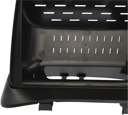 Штатное головное устройство Teyes CC3 4/64 9 дюймов RM-9-2267 для Mitsubishi Delica 4 1994-2007 (взамен верхнего бардачка) на Android 10 (4G-SIM, DSP, QLed)